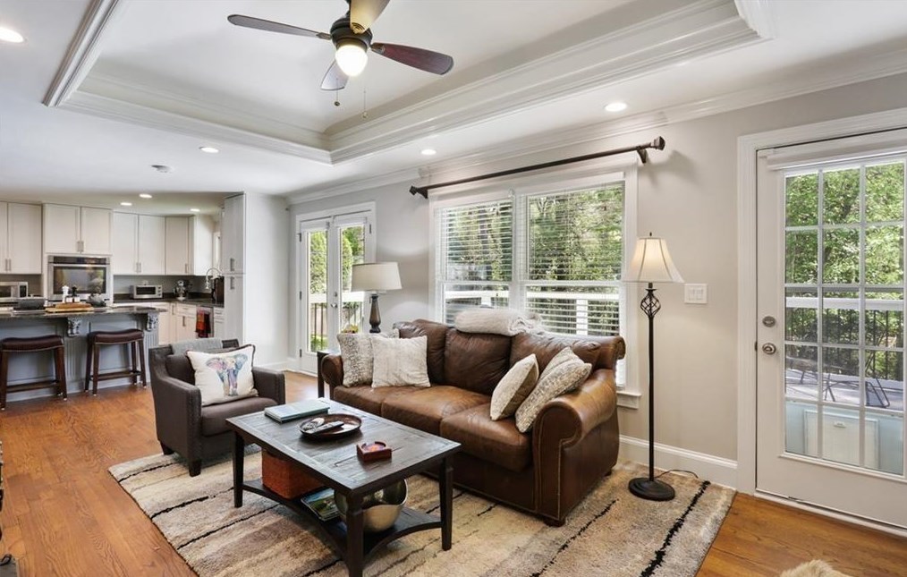 2517 Sharondale Dr, Atlanta GA  30305-3809 exterior