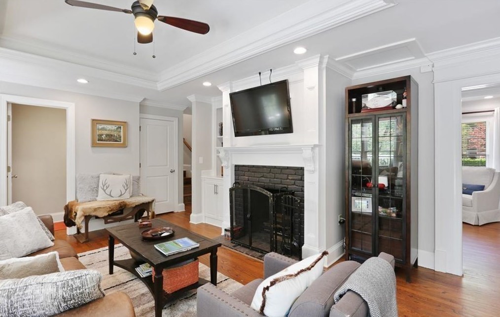 2517 Sharondale Dr, Atlanta GA  30305-3809 exterior