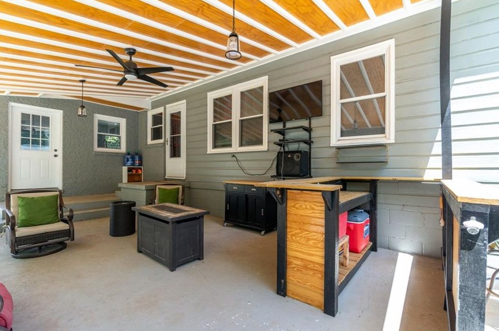 3403 Bennington Dr, Decatur GA  30032-2561 exterior