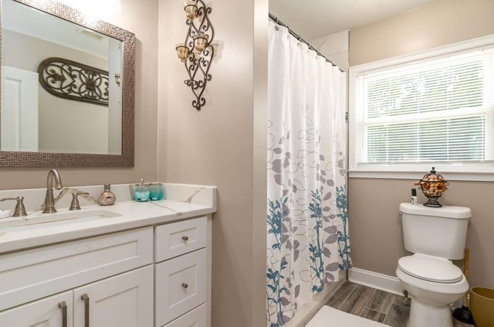 3403 Bennington Dr, Decatur GA  30032-2561 exterior