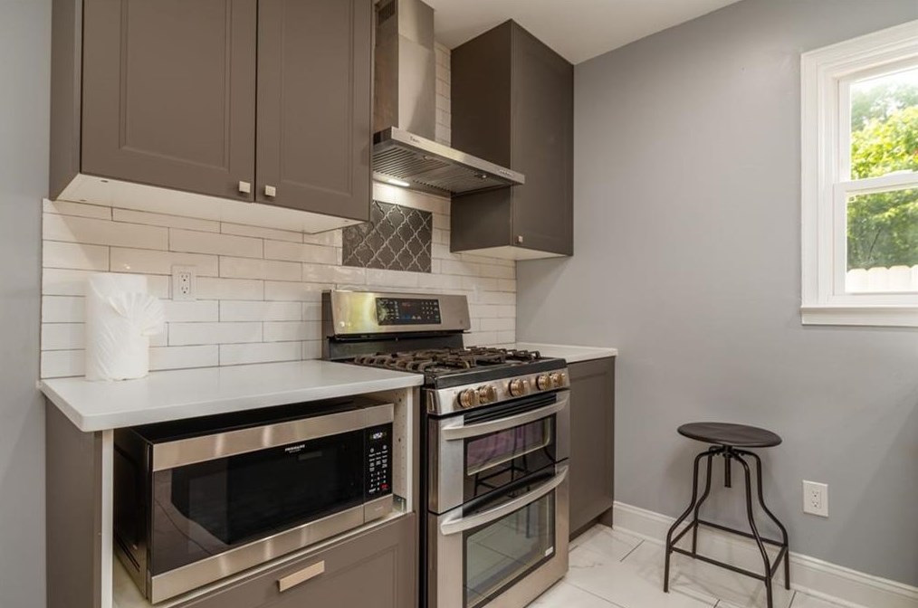 3403 Bennington Dr, Decatur GA  30032-2561 exterior