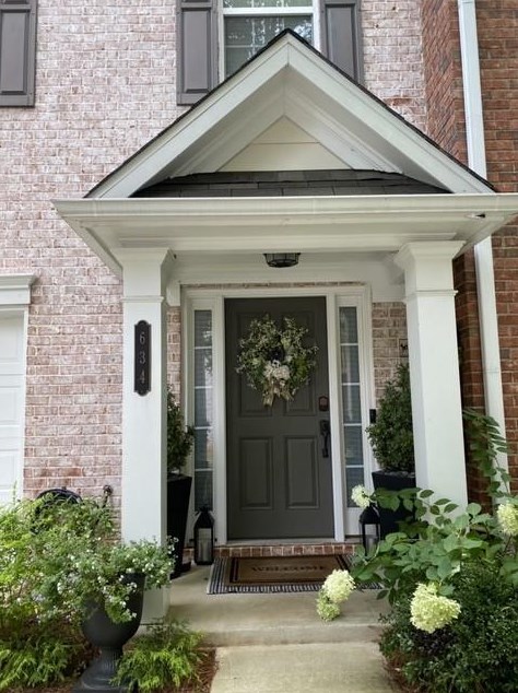634 Pember Pt, Atlanta GA  30350-5805 exterior