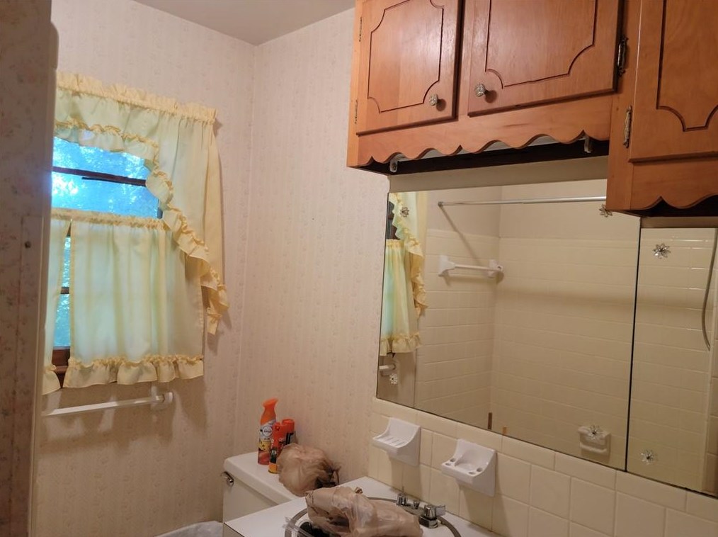 2615 Treadway Dr, Decatur GA  30034-2526 exterior