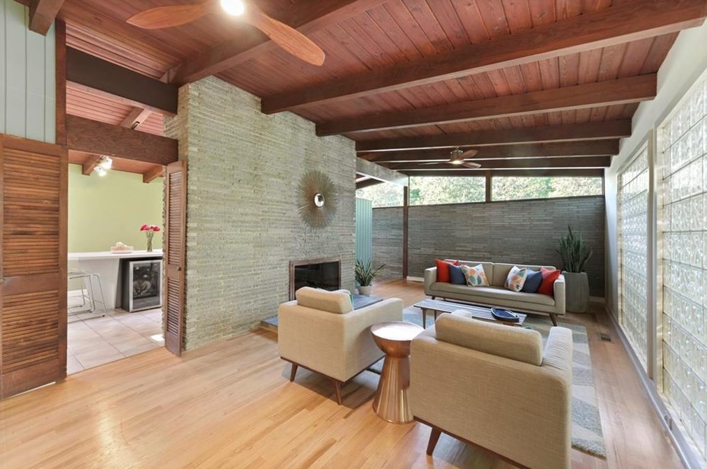 2174 Spring Creek Rd, Decatur GA  30033-2608 exterior