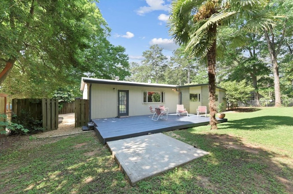 2174 Spring Creek Rd, Decatur GA  30033-2608 exterior