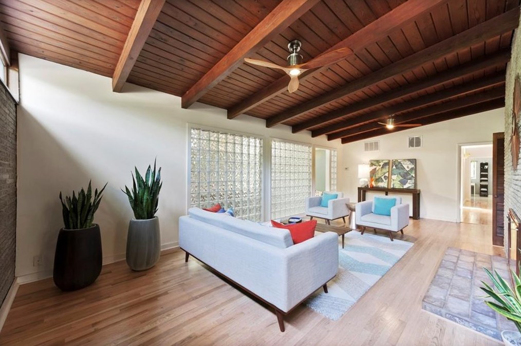 2174 Spring Creek Rd, Decatur GA  30033-2608 exterior