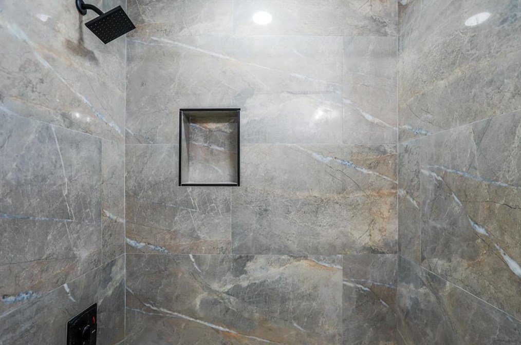 1660 Columbia Cir, Decatur GA  30032-4607 exterior