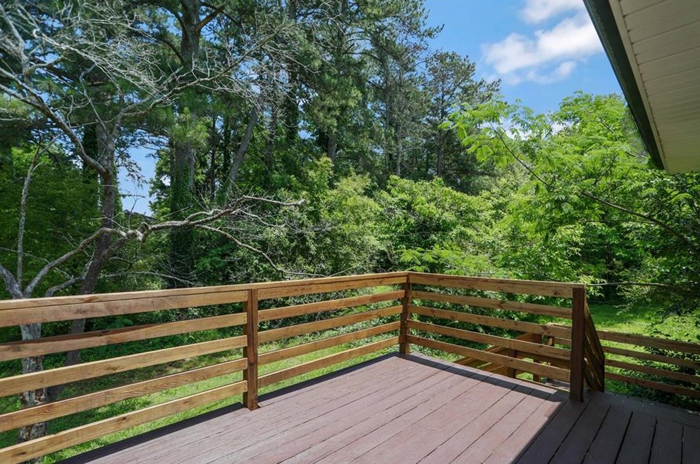 1660 Columbia Cir, Decatur GA  30032-4607 exterior