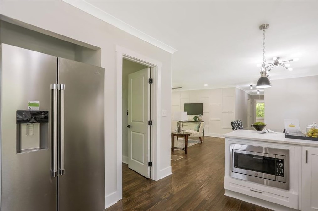 1660 Columbia Cir, Decatur GA  30032-4607 exterior