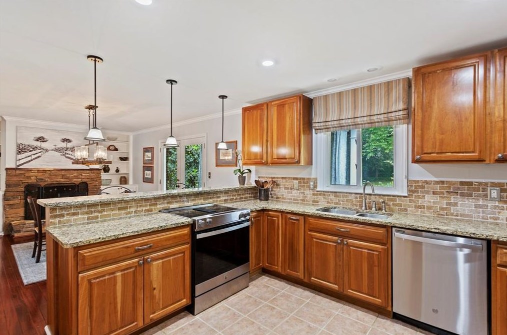 3085 Octavia Pl, Atlanta GA  30340-4620 exterior