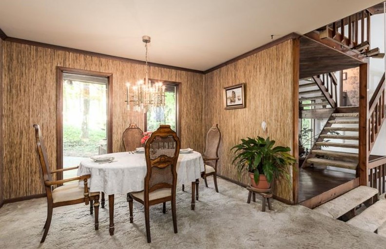 1971 Woodsdale Rd, Atlanta GA  30324-2763 exterior