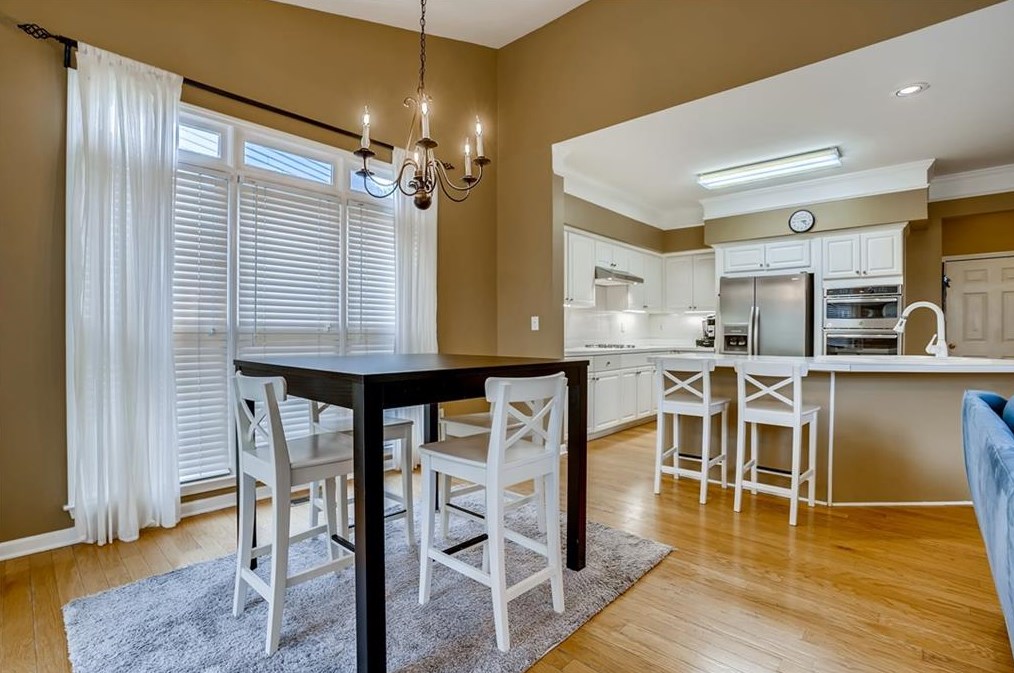 5347 Oxford Chase Way, Atlanta GA 30338-3053 exterior