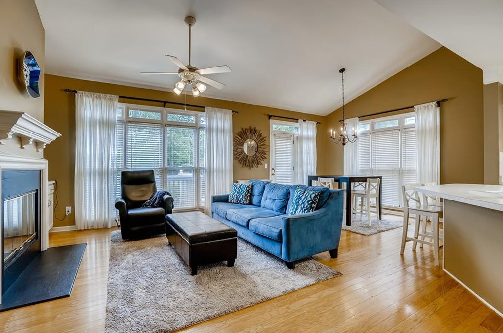 5347 Oxford Chase Way, Atlanta GA 30338-3053 exterior