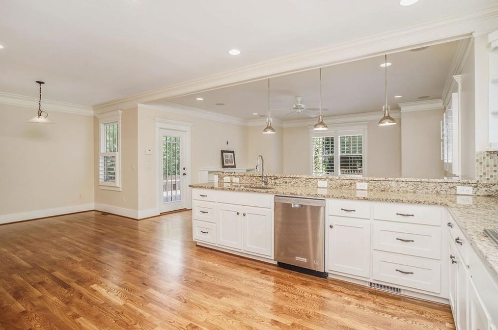 132 Benson St, Decatur GA  30030-4306 exterior