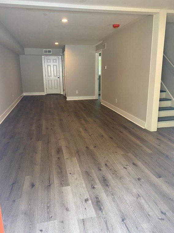 569 Woods Dr, Atlanta GA  30318-6105 exterior