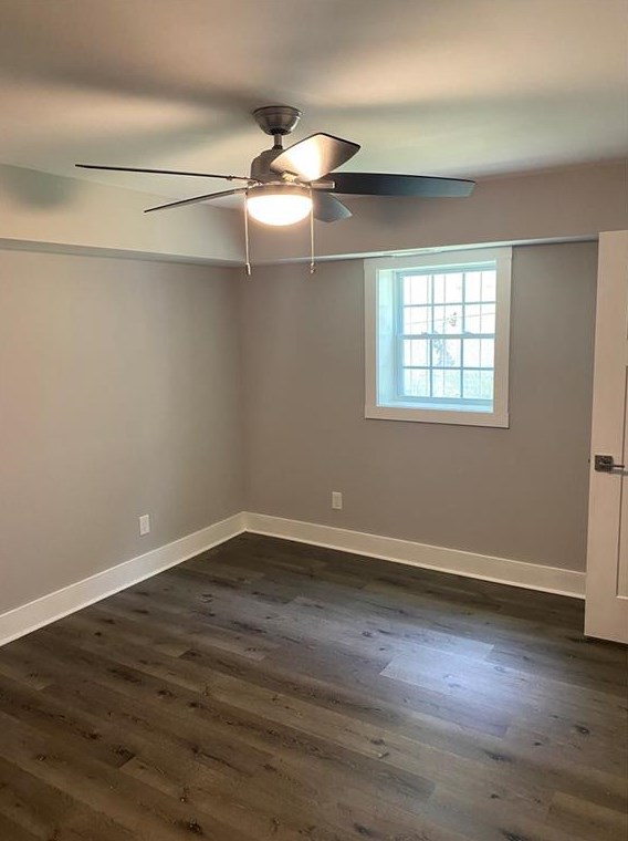 569 Woods Dr, Atlanta GA  30318-6105 exterior