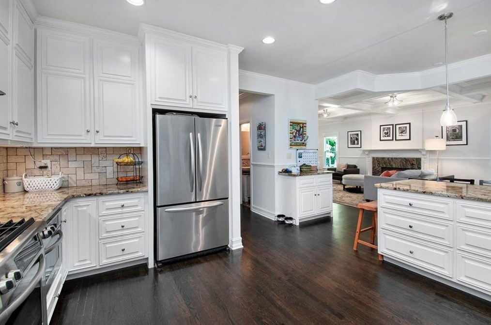 431 Melrose Ave, Decatur GA  30030-2855 exterior