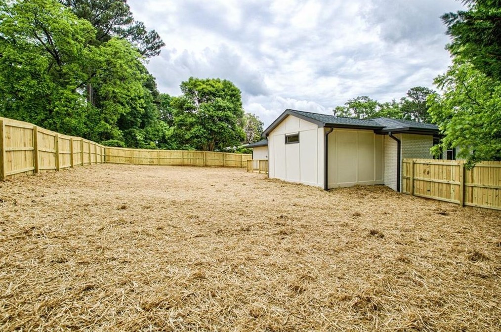 3710 Del Rio Ter, Decatur GA  30032-3114 exterior