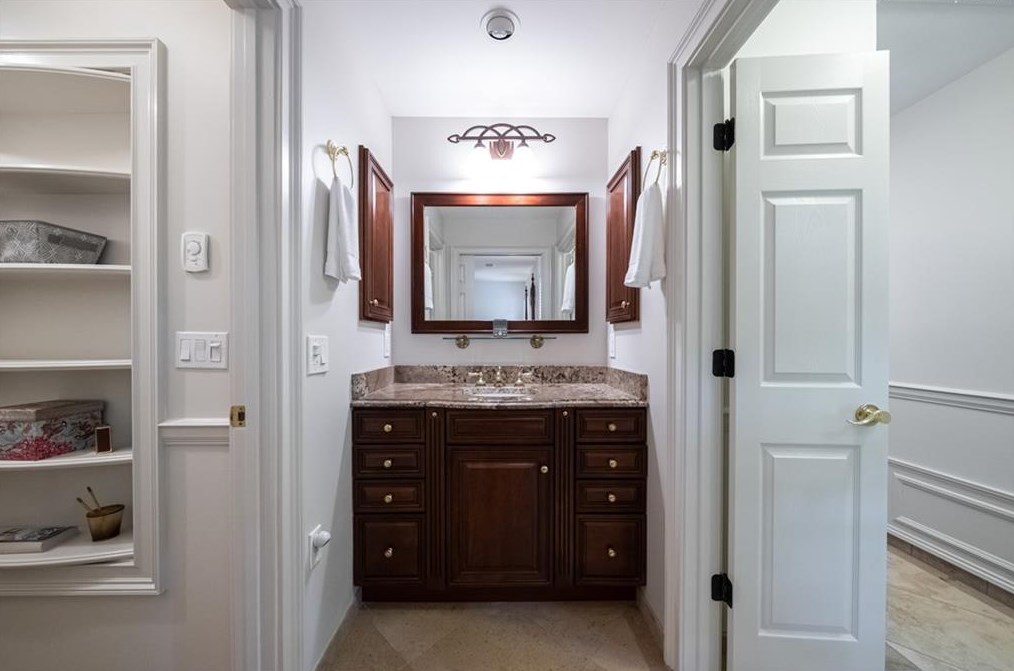 4617 Woodland Brook Dr, Atlanta GA  30339-5368 exterior