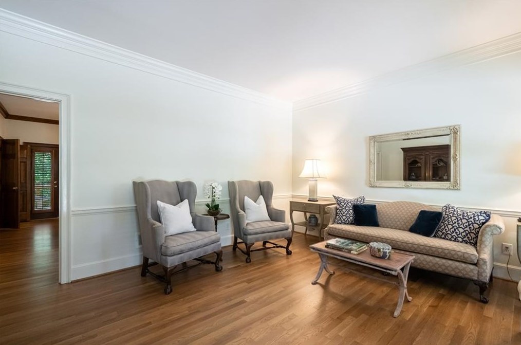4617 Woodland Brook Dr, Atlanta GA  30339-5368 exterior