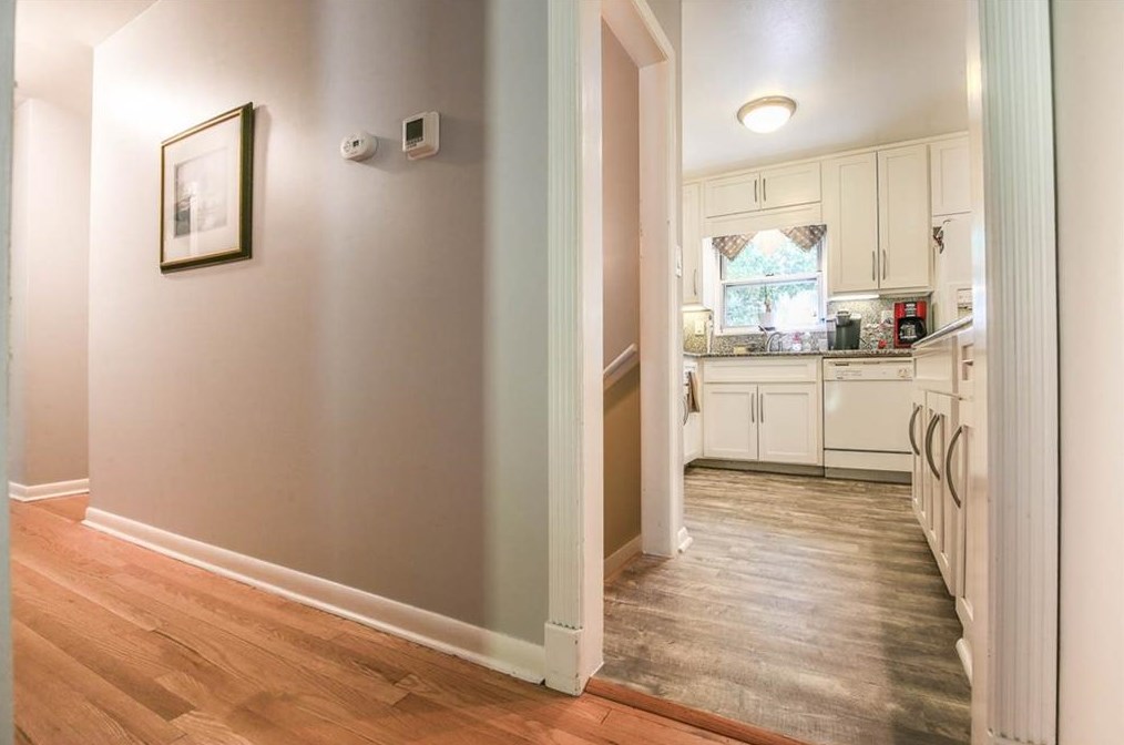 1318 Weston Dr, Decatur GA  30032-2551 exterior