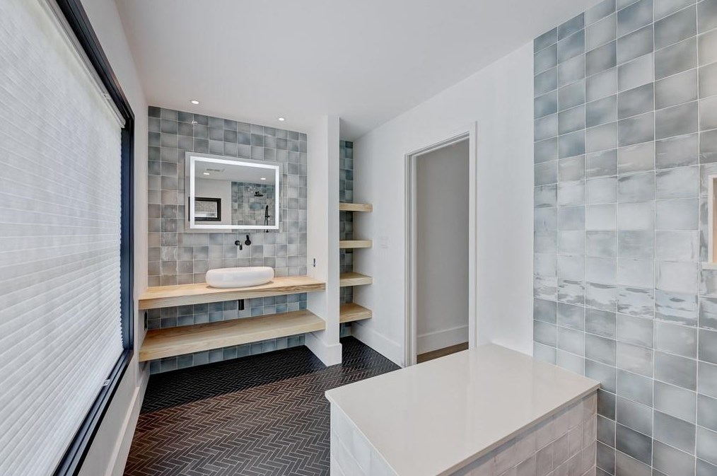 973 Church St, Decatur GA  30030-5508 exterior