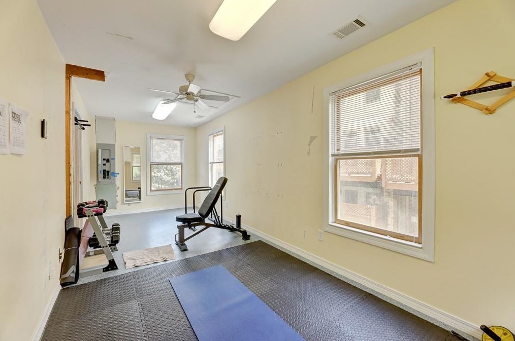 973 Church St, Decatur GA  30030-5508 exterior