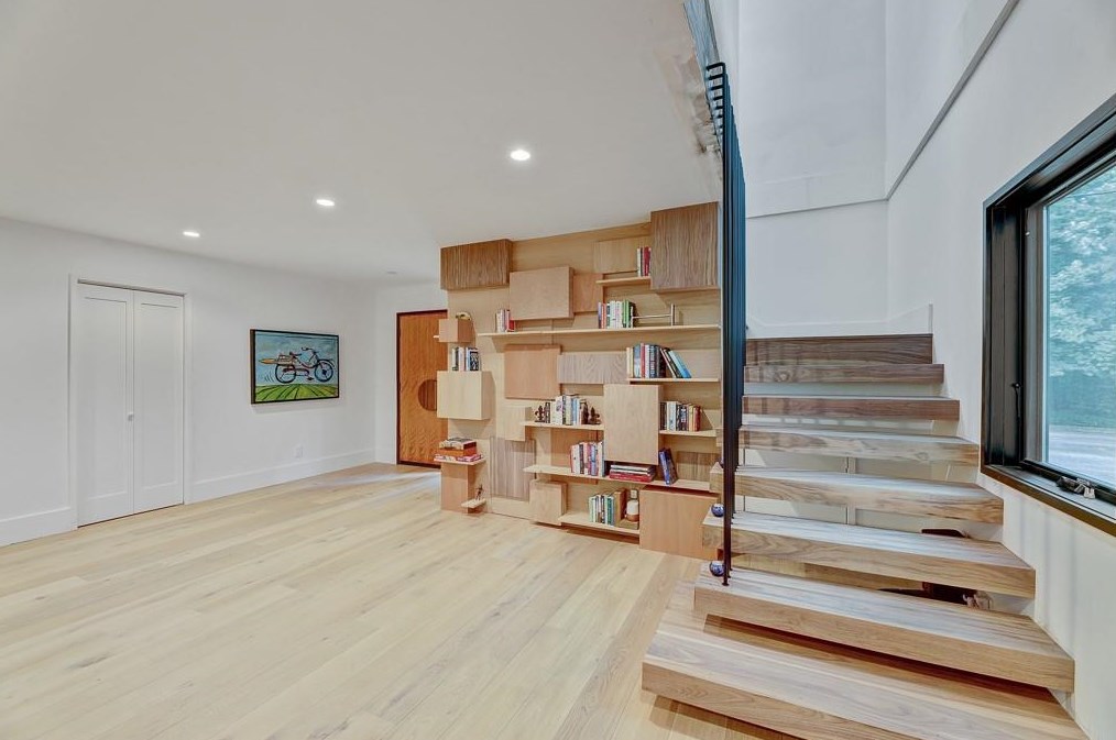 973 Church St, Decatur GA  30030-5508 exterior