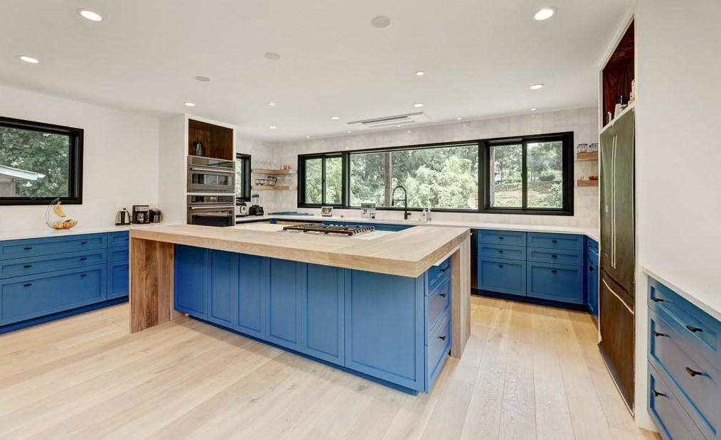 973 Church St, Decatur GA  30030-5508 exterior