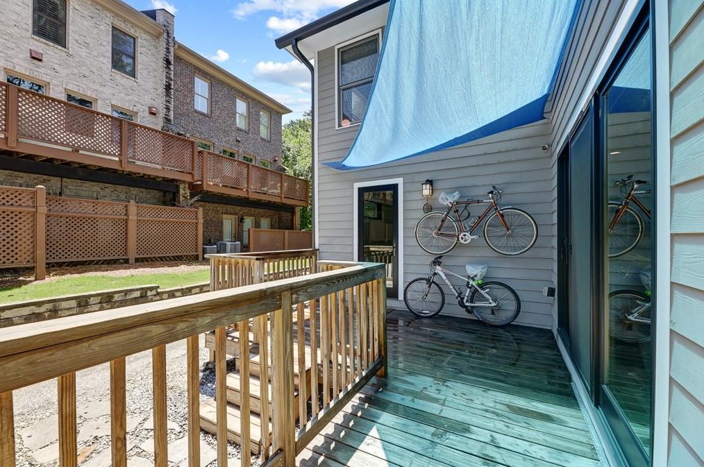 973 Church St, Decatur GA  30030-5508 exterior