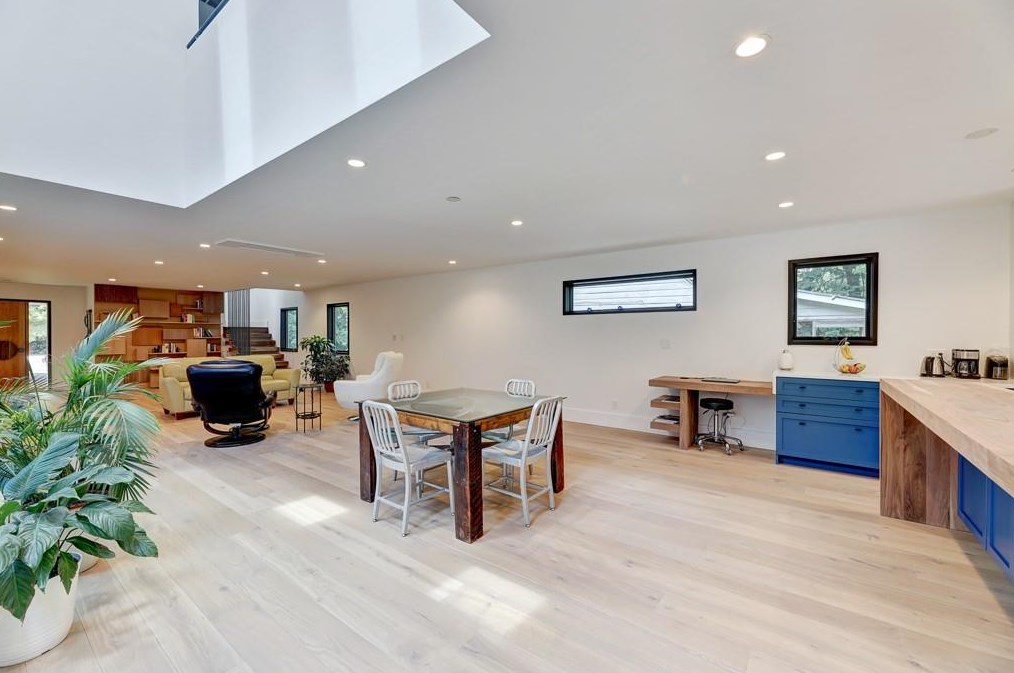 973 Church St, Decatur GA  30030-5508 exterior