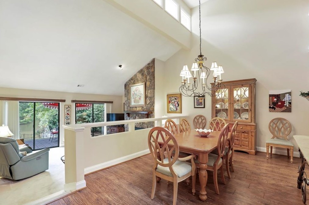 36 Waterford Ct, Atlanta GA  30328-4538 exterior