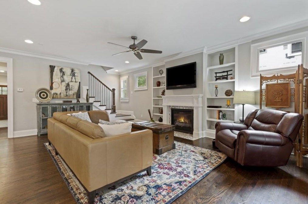 435 Pharr Rd, Decatur GA  30030-4427 exterior