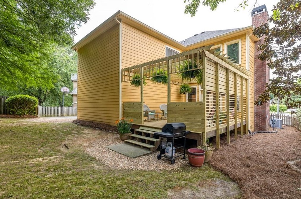 2134 Whittier Pl, Atlanta GA  30318-1954 exterior
