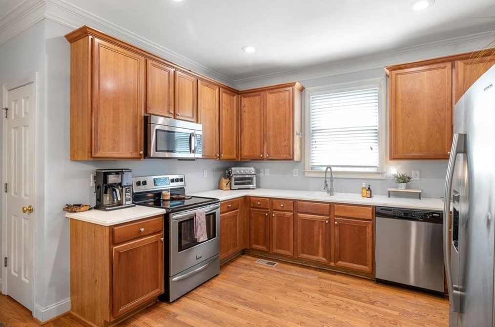 2134 Whittier Pl, Atlanta GA  30318-1954 exterior