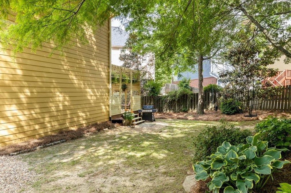 2134 Whittier Pl, Atlanta GA  30318-1954 exterior
