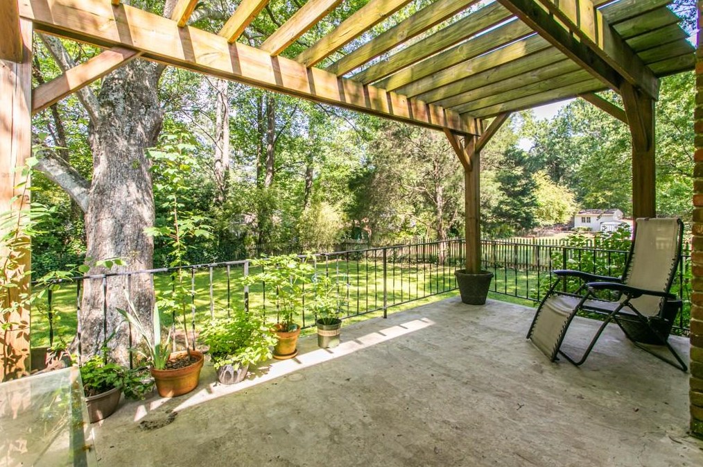 3096 Octavia Pl, Atlanta GA  30340-4620 exterior