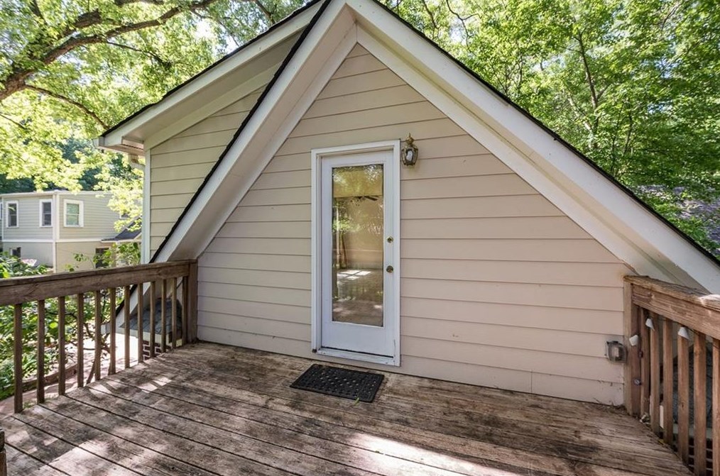 226 Inman Dr, Decatur GA  30030-3833 exterior