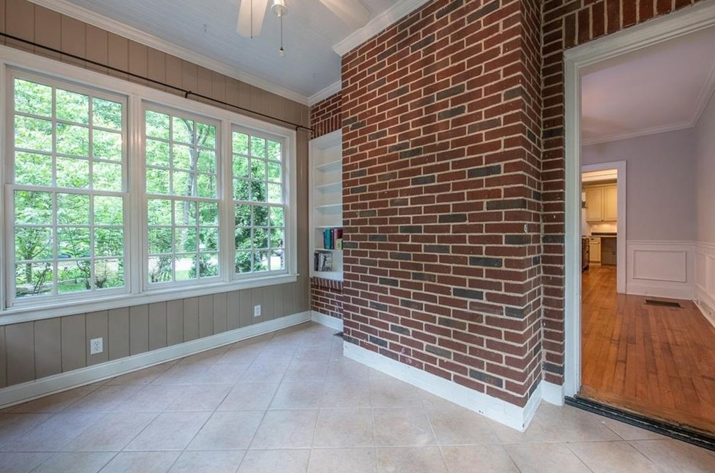 226 Inman Dr, Decatur GA  30030-3833 exterior