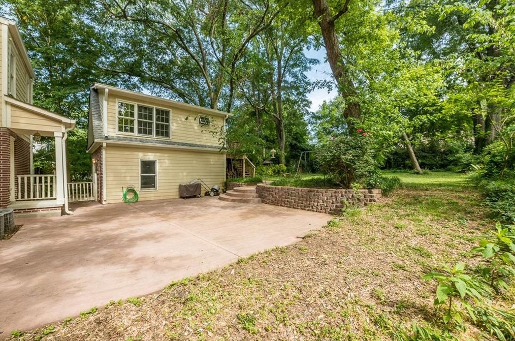 226 Inman Dr, Decatur GA  30030-3833 exterior