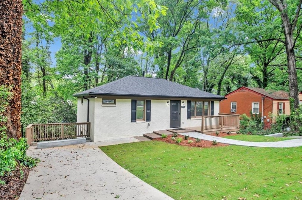 2156 Doris Dr, Decatur GA  30034-1020 exterior