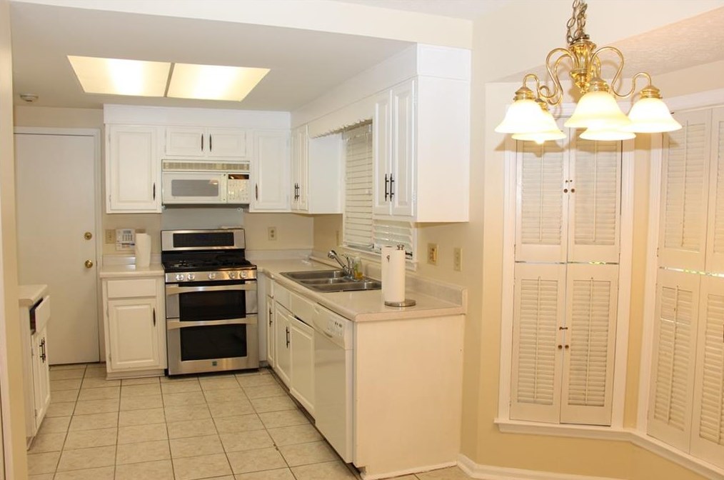 3492 Hollow Tree Dr, Decatur GA  30034-6313 exterior