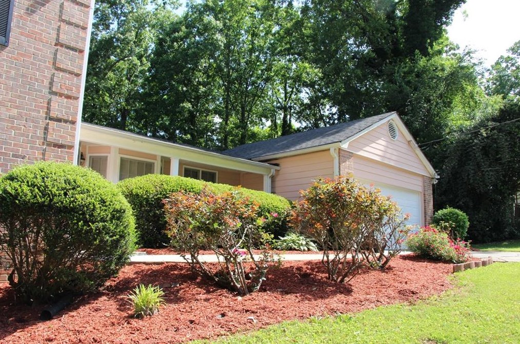 3492 Hollow Tree Dr, Decatur GA  30034-6313 exterior