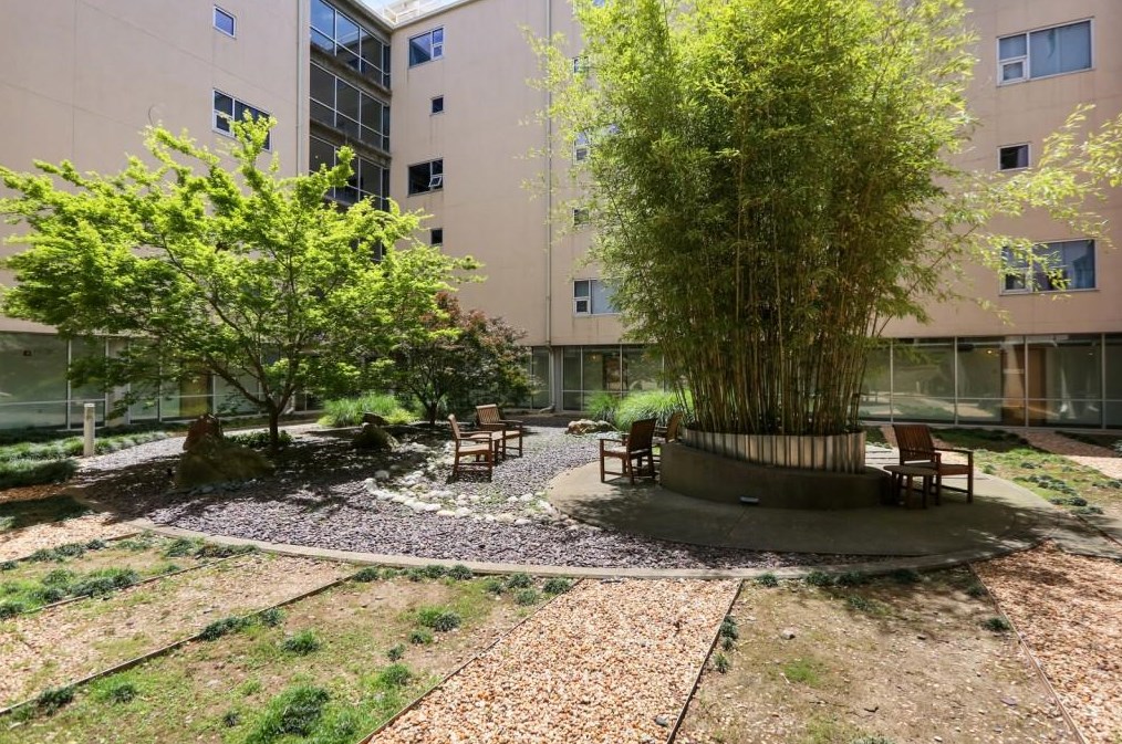 850 Ralph Mcgill Blvd, Atlanta GA  30306-4381 exterior