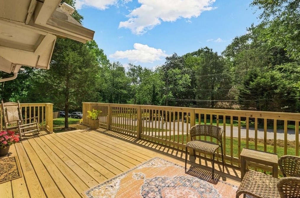 3070 Lindon Ln, Decatur GA  30033-3917 exterior