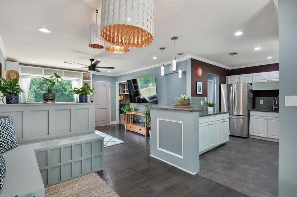 3070 Lindon Ln, Decatur GA  30033-3917 exterior