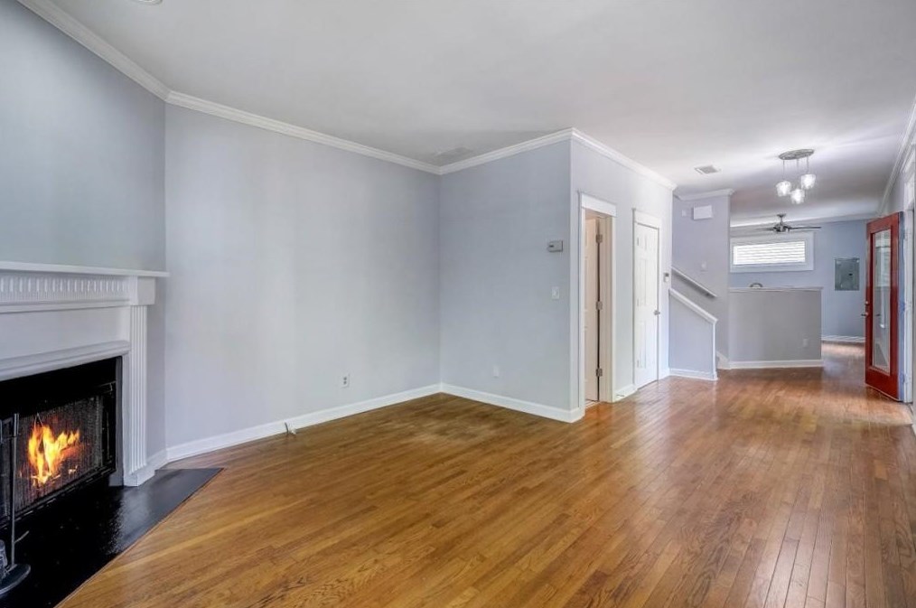 387 Oakland Ave, Atlanta GA  30312-2232 exterior