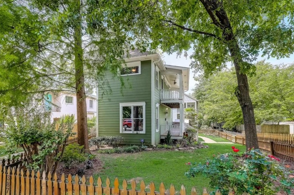 387 Oakland Ave, Atlanta GA  30312-2232 exterior