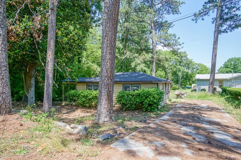 6586 Boyd St, Lithia Springs, GA 30122