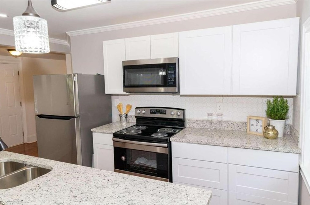 2021 Tiger Flowers Dr, Atlanta GA  30314-1325 exterior